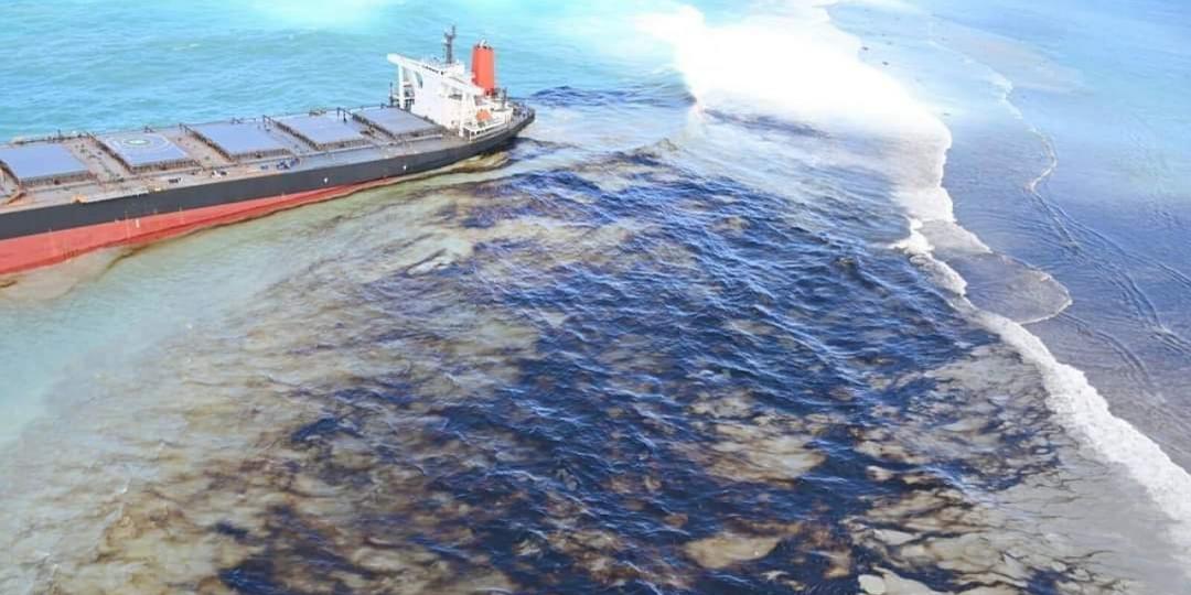 Mauritius races to contain oil spill | Travel News