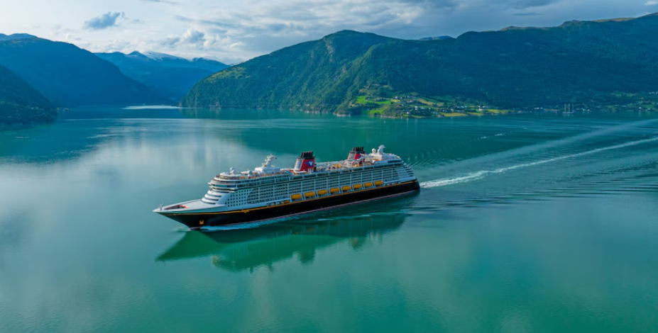 Disney cruise dodges Amsterdam